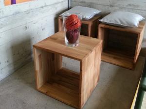 Cube Beistelltisch 1